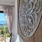 Ponad Gorami Шале Гличарув