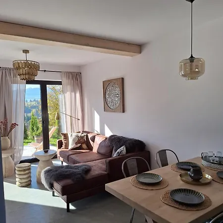 シャレー Ponad Gorami